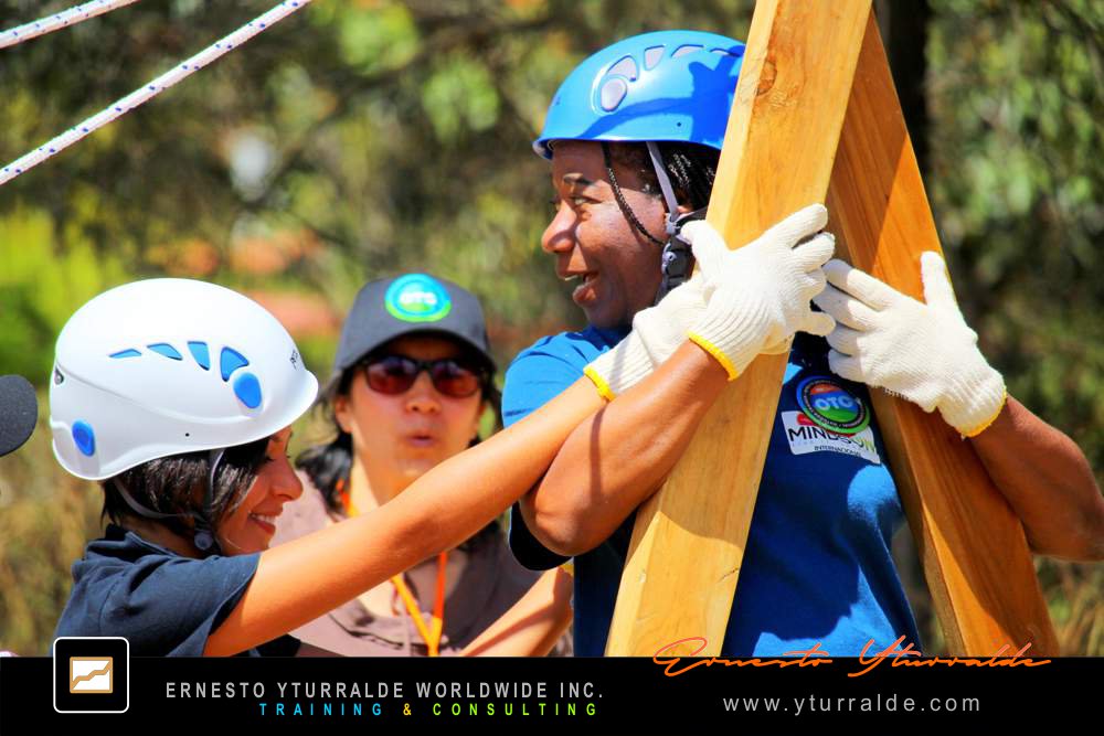 Quito Talleres de Cuerdas | Team Building Empresarial